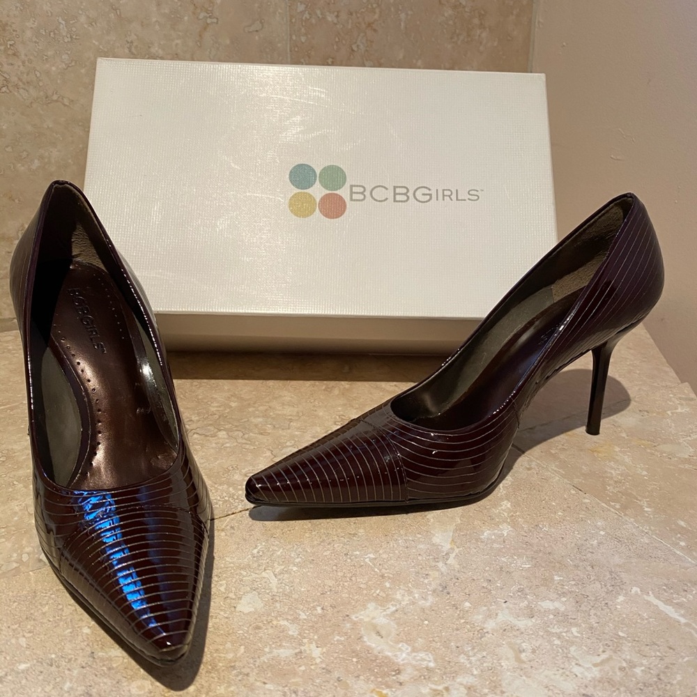 BCBG Girls Pointed Toe Heel